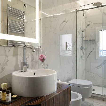 Le Boutique Hotel 4*